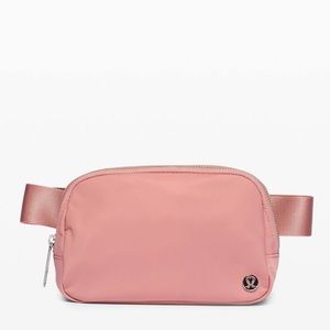 NWT lululemon everywhere belt bag